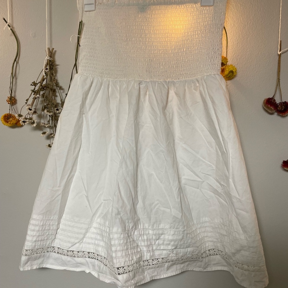 American Eagle Outfitters White A-Line Skirt